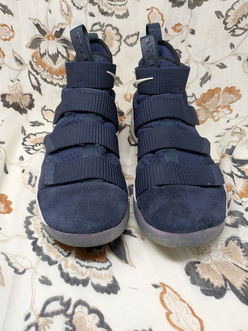 Nike LeBron Soldier 11 Midnight Navy Basketball Shoes Men's Size 8